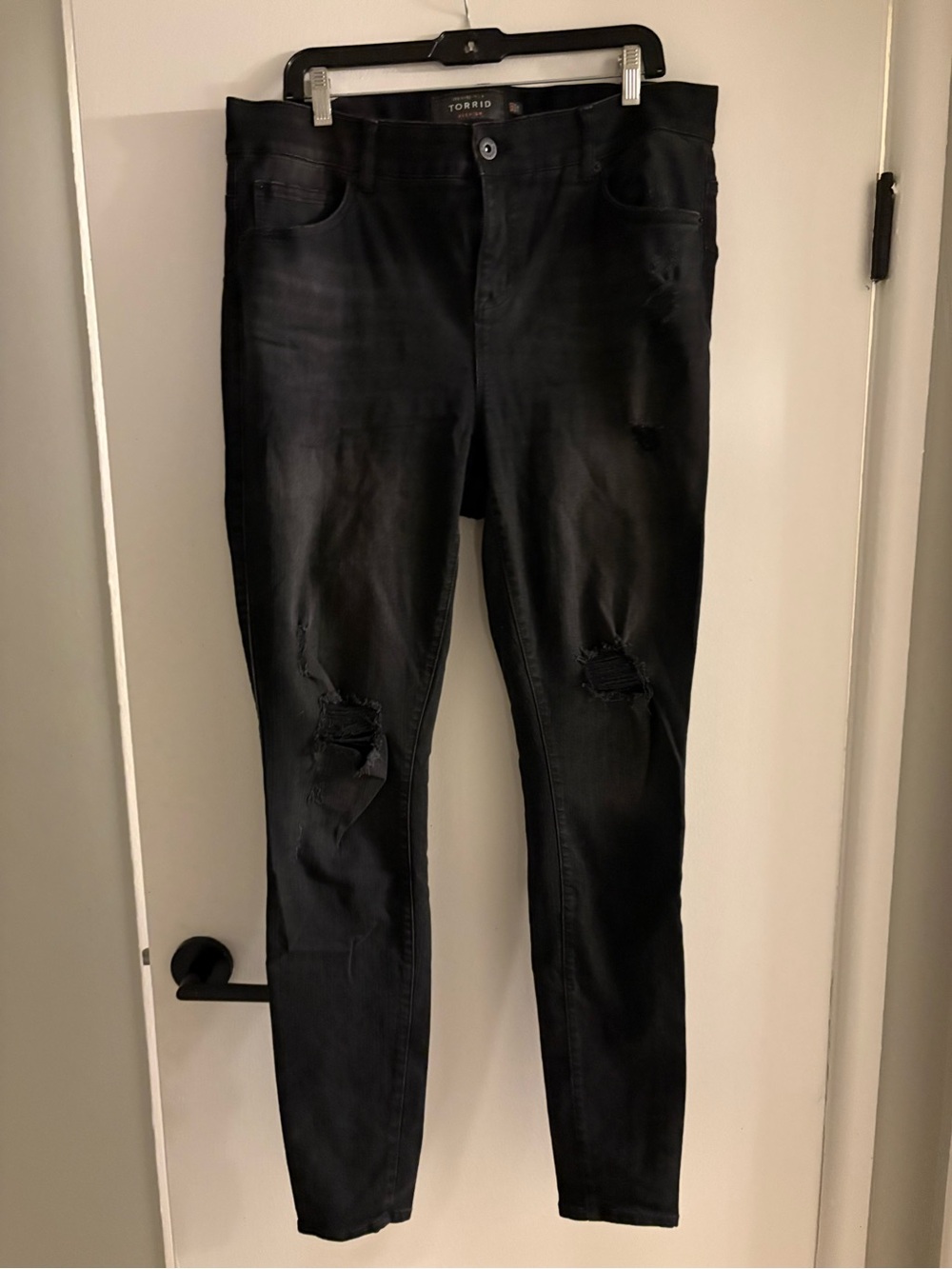 Torrid Black Distressed Skinny Jeans - Women's